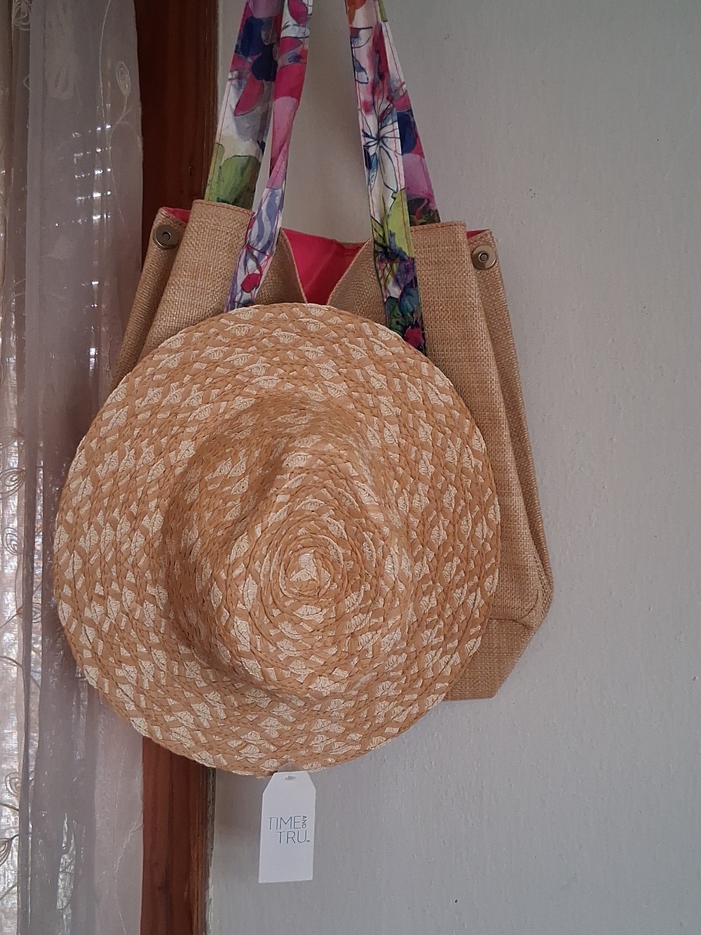 Bundle Of NWT Woven Hat Country Style And Woven Beach Tote !!